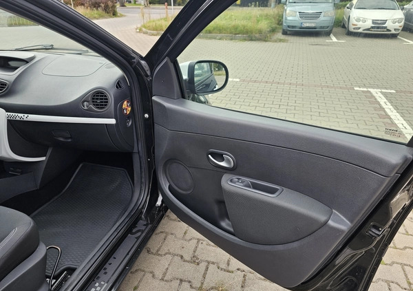 Renault Clio cena 19900 przebieg: 200781, rok produkcji 2010 z Szlichtyngowa małe 191